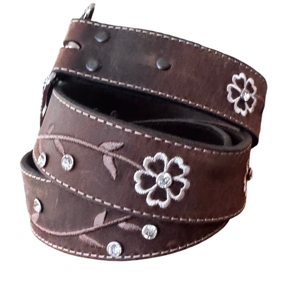 Ariat Isabella Leather Rhinestone Floral Western Belt A1510202 Size L EUC
Woman - Picture 3 of 13